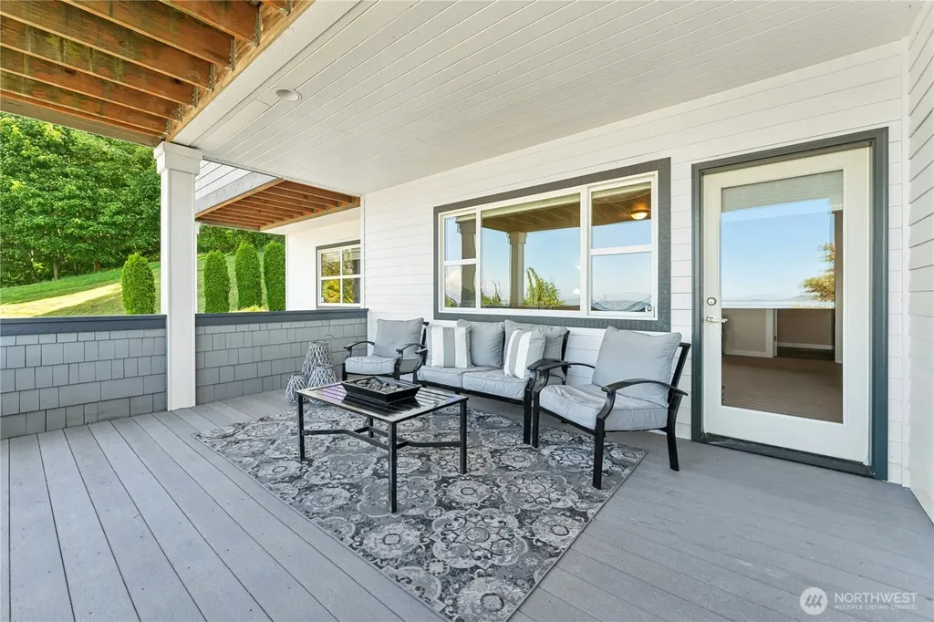 407 Vanderlin Drive Camano Island WA 98282