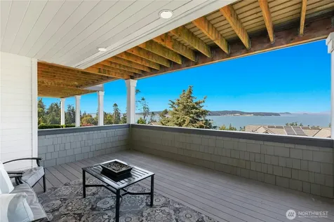 407 Vanderlin Drive Camano Island WA 98282