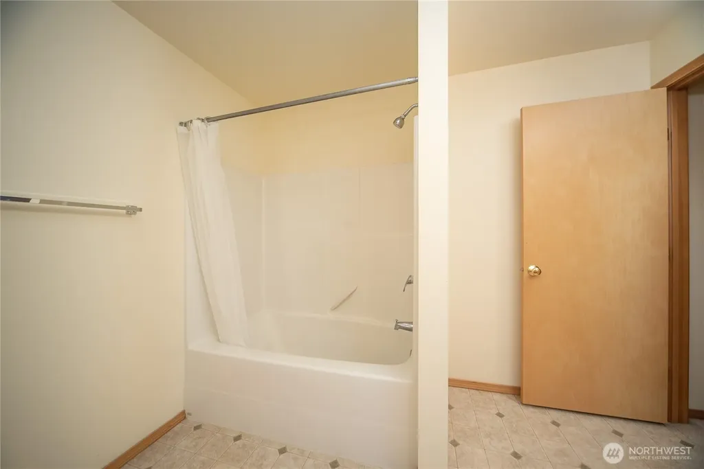 1715 N Bridgewood Lane Ellensburg WA 98926