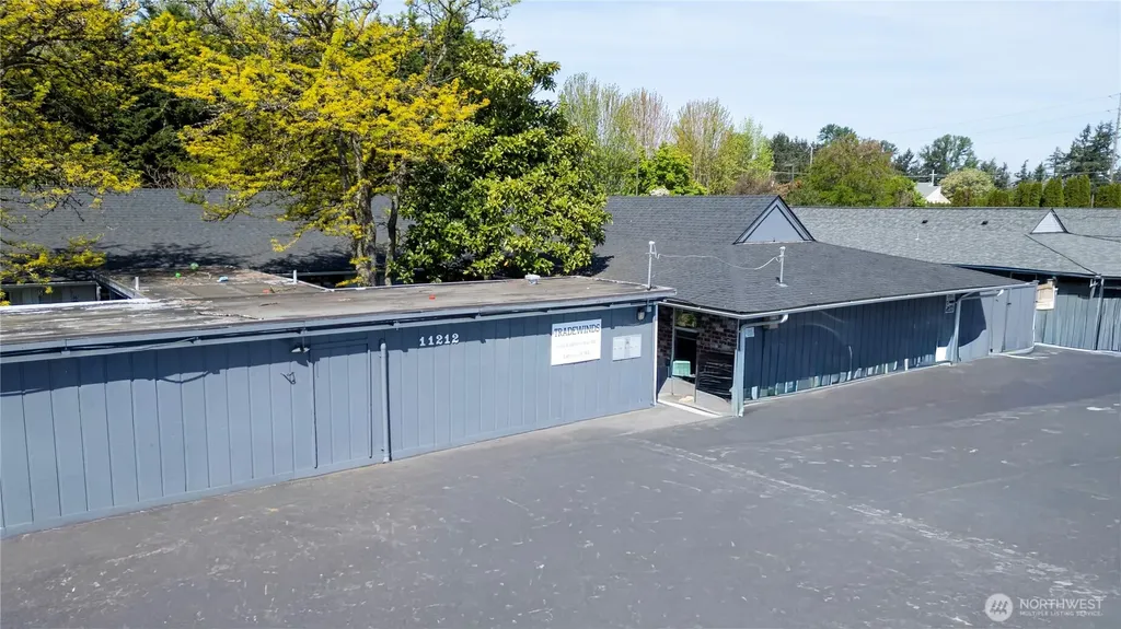 11212 Bridgeport Way SW Tacoma WA 98499