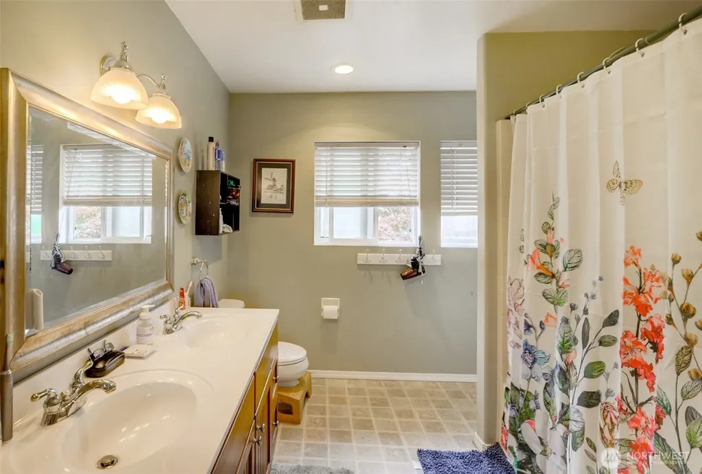 1305 Vernon Road Lake Stevens WA 98258
