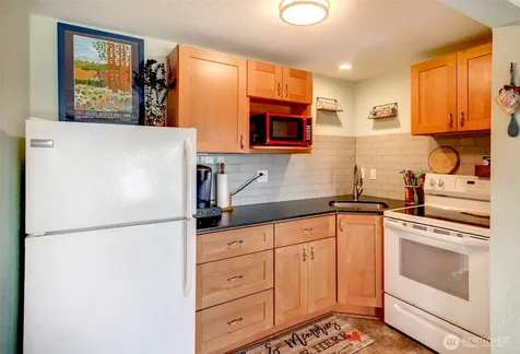 1305 Vernon Road Lake Stevens WA 98258