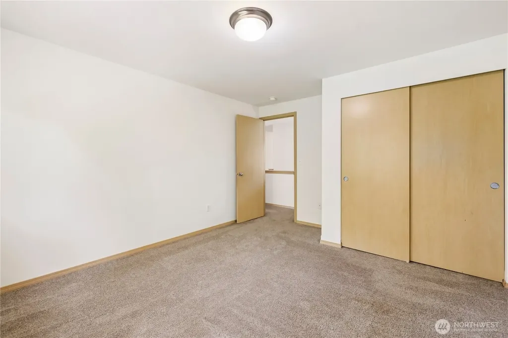 4538 20th Way NE Olympia WA 98516