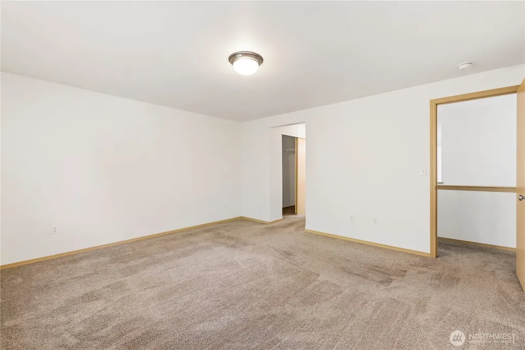 4538 20th Way NE Olympia WA 98516