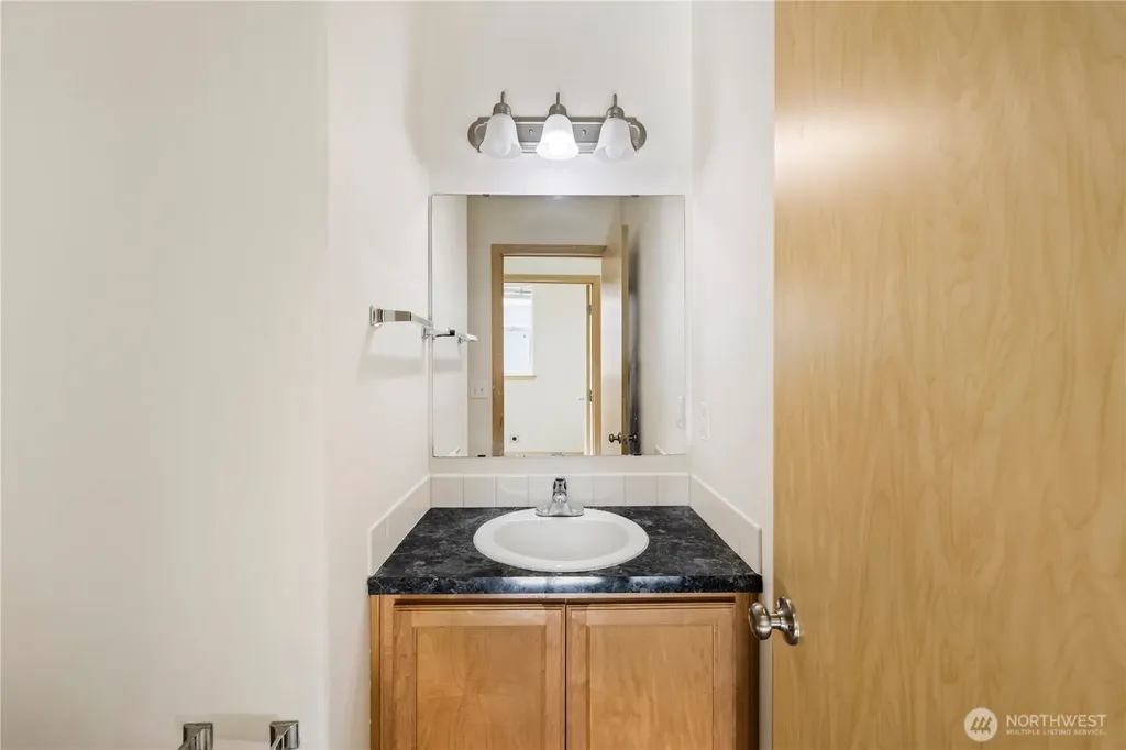 4538 20th Way NE Olympia WA 98516