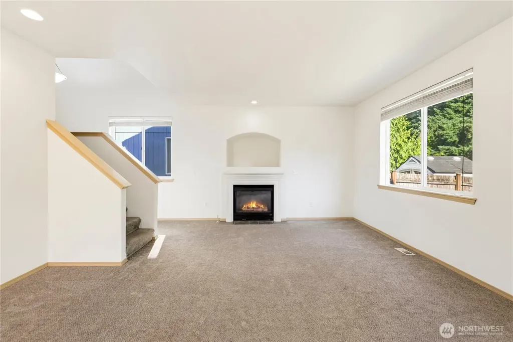 4538 20th Way NE Olympia WA 98516