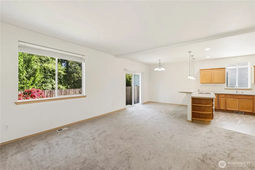 4538 20th Way NE Olympia WA 98516