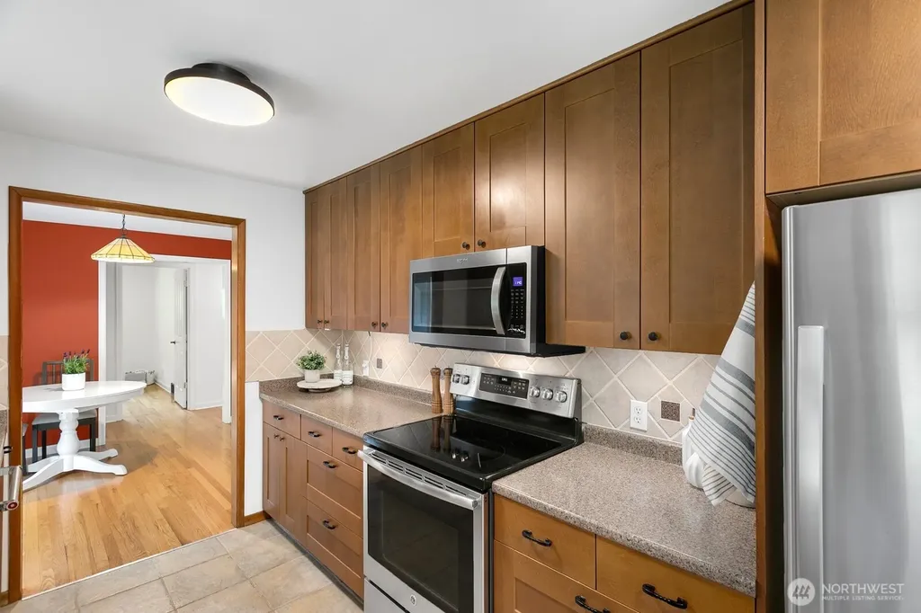 16915 22nd Avenue SW Burien WA 98166