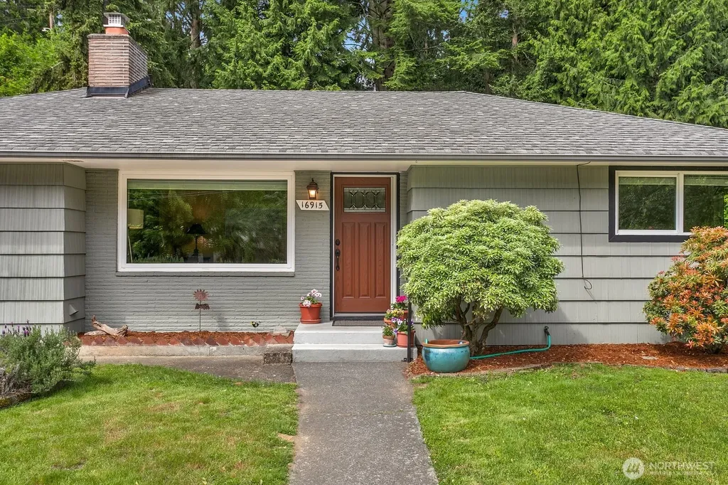 16915 22nd Avenue SW Burien WA 98166