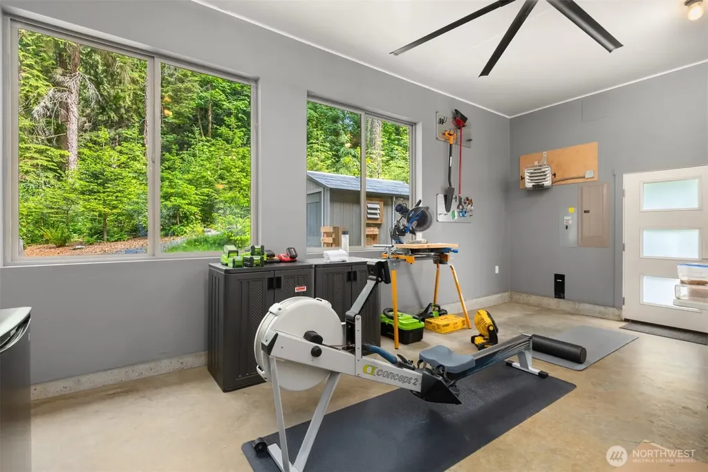 9720 NE Lofgren Road Bainbridge Island WA 98110