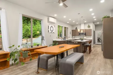 9720 NE Lofgren Road Bainbridge Island WA 98110