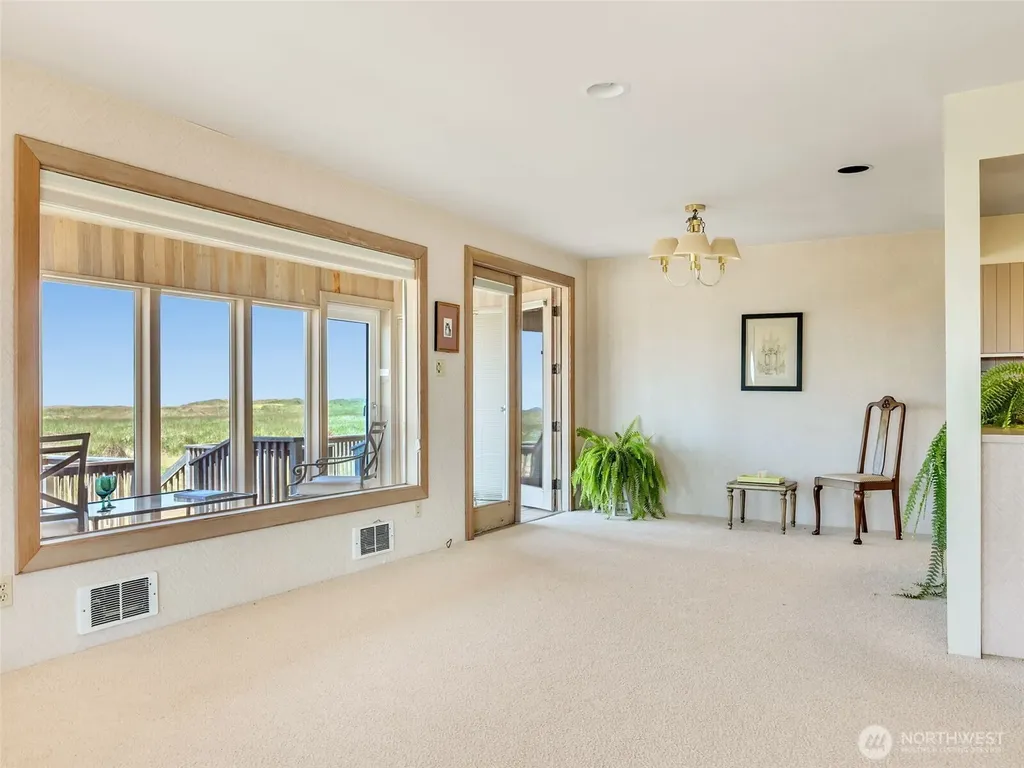 35601 G Street Ocean Park WA 98640