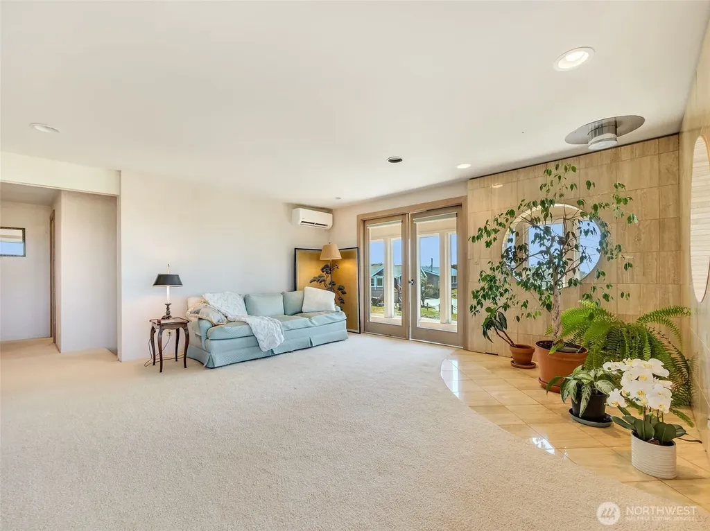 35601 G Street Ocean Park WA 98640