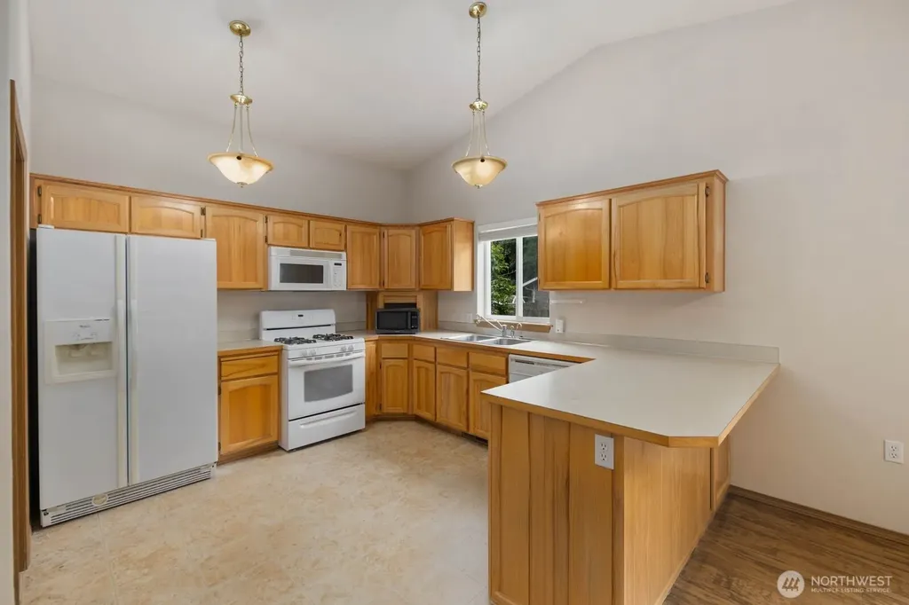 2220 Williams Road Oak Harbor WA 98177