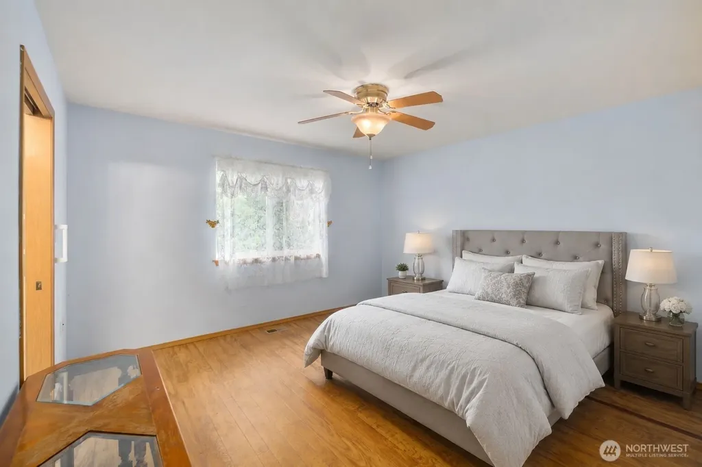 2220 Williams Road Oak Harbor WA 98177