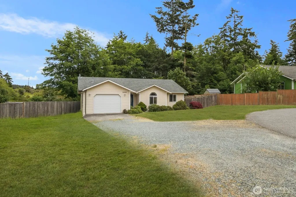 2220 Williams Road Oak Harbor WA 98177