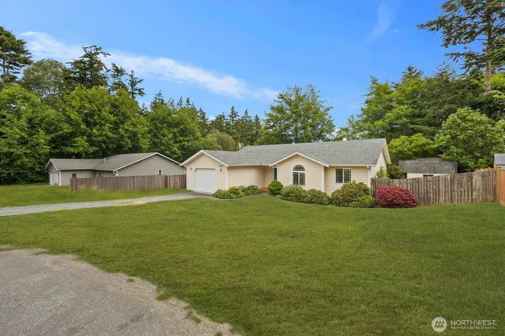 2220 Williams Road Oak Harbor WA 98177