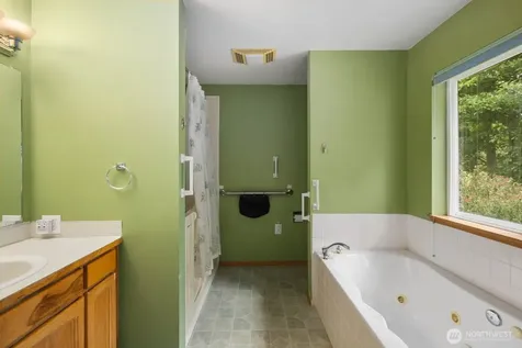 2220 Williams Road Oak Harbor WA 98177