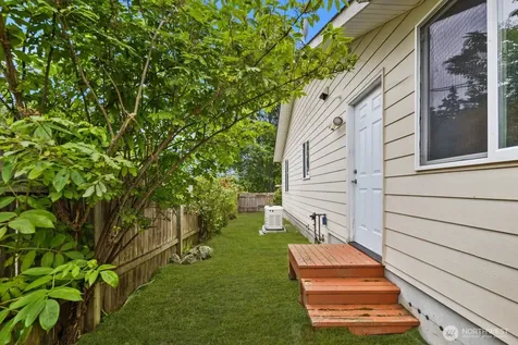 2220 Williams Road Oak Harbor WA 98177