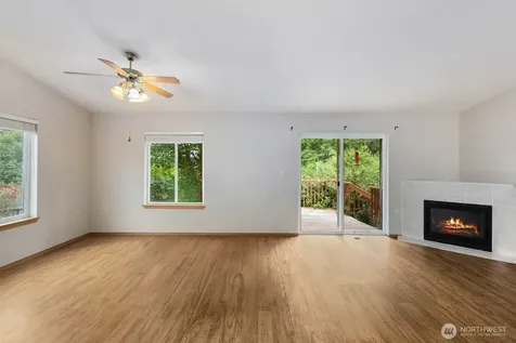 2220 Williams Road Oak Harbor WA 98177