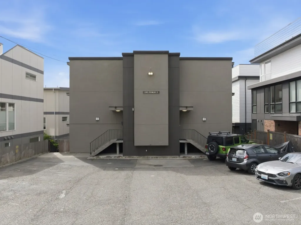 2362 Franklin Avenue E Seattle WA 98102