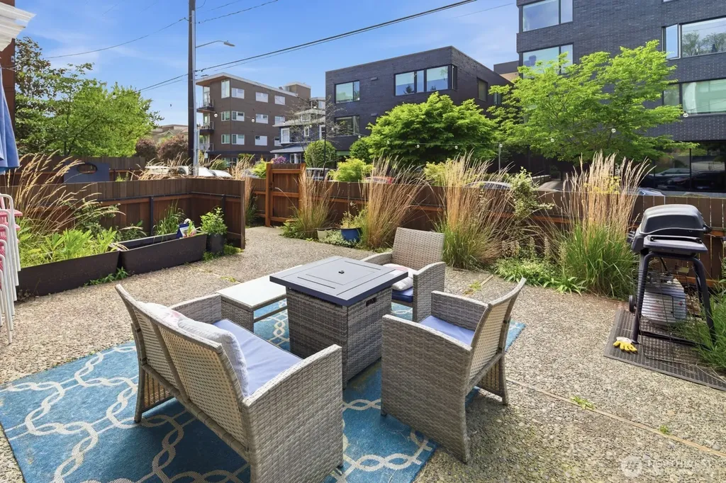 2362 Franklin Avenue E Seattle WA 98102