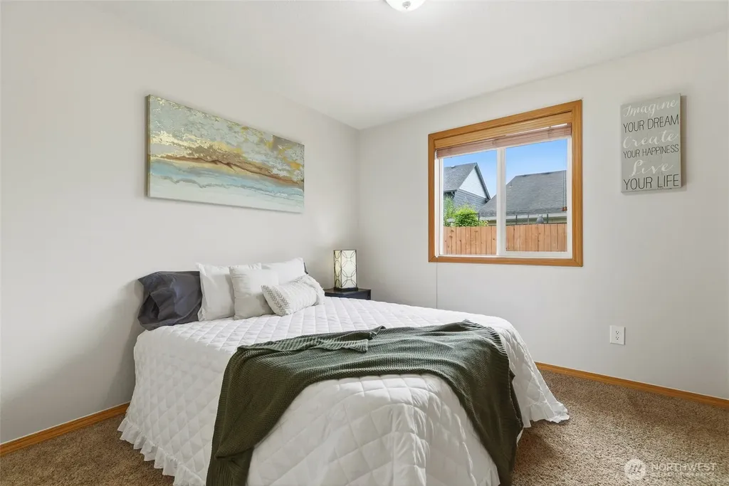 106 Balboa Loop Kelso WA 98626