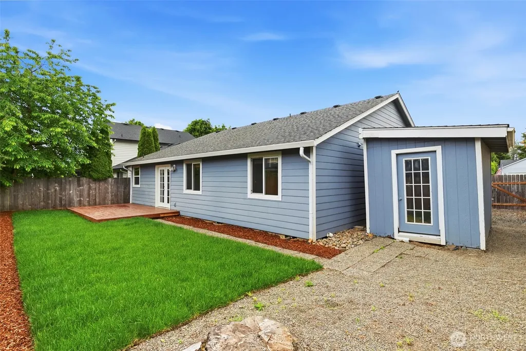 106 Balboa Loop Kelso WA 98626