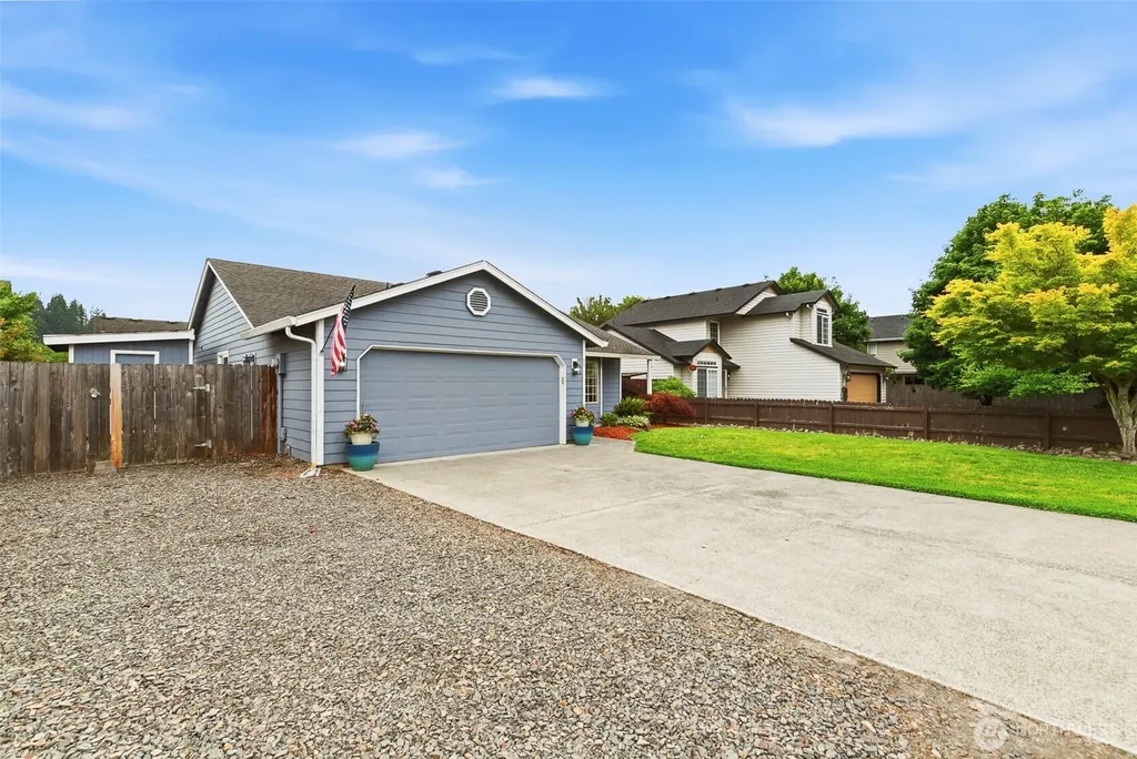 106 Balboa Loop Kelso WA 98626