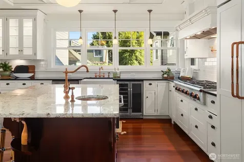 7025 23rd Avenue NW Seattle WA 98117
