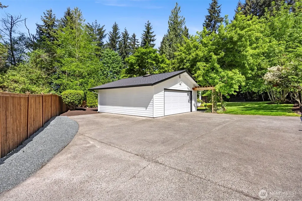 121 W Winesap Road Bothell WA 98012