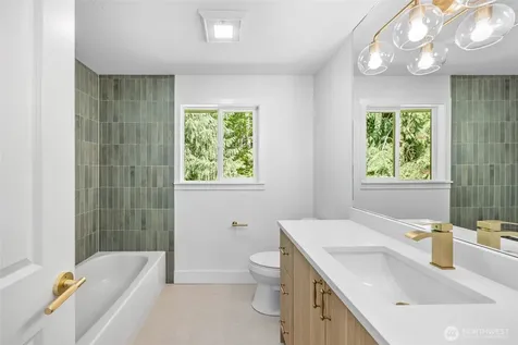 121 W Winesap Road Bothell WA 98012