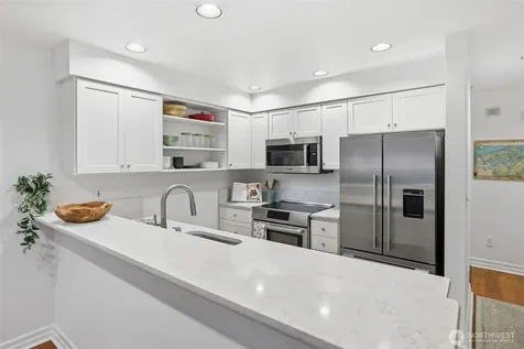 215 20th Avenue E Seattle WA 98112