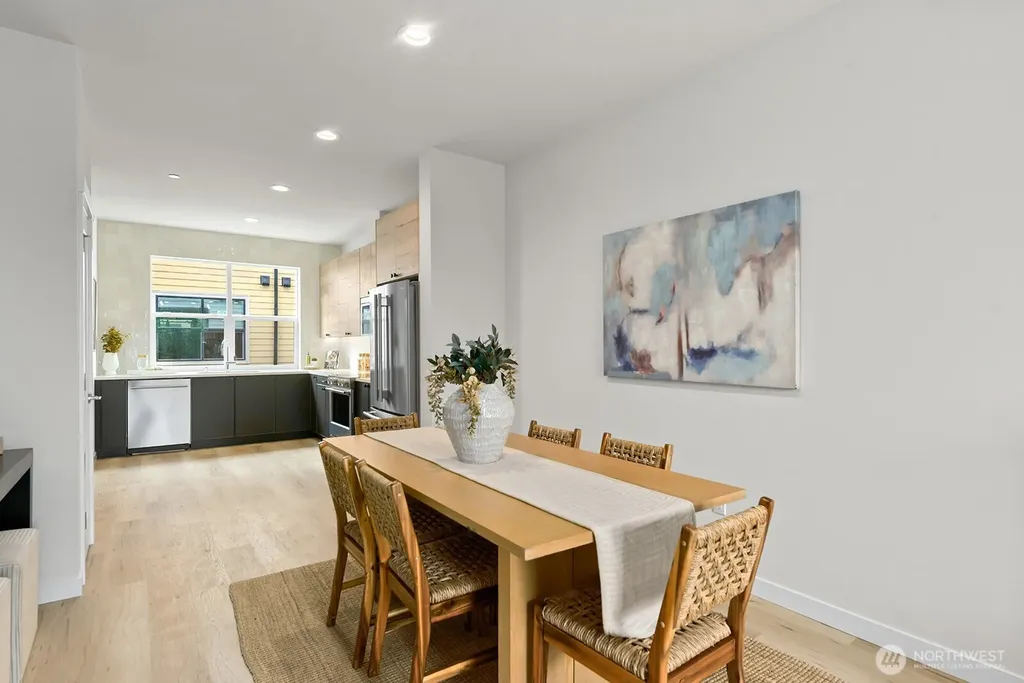 767 7th Avenue NW Issaquah WA 98027