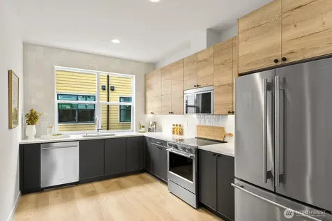 767 7th Avenue NW Issaquah WA 98027
