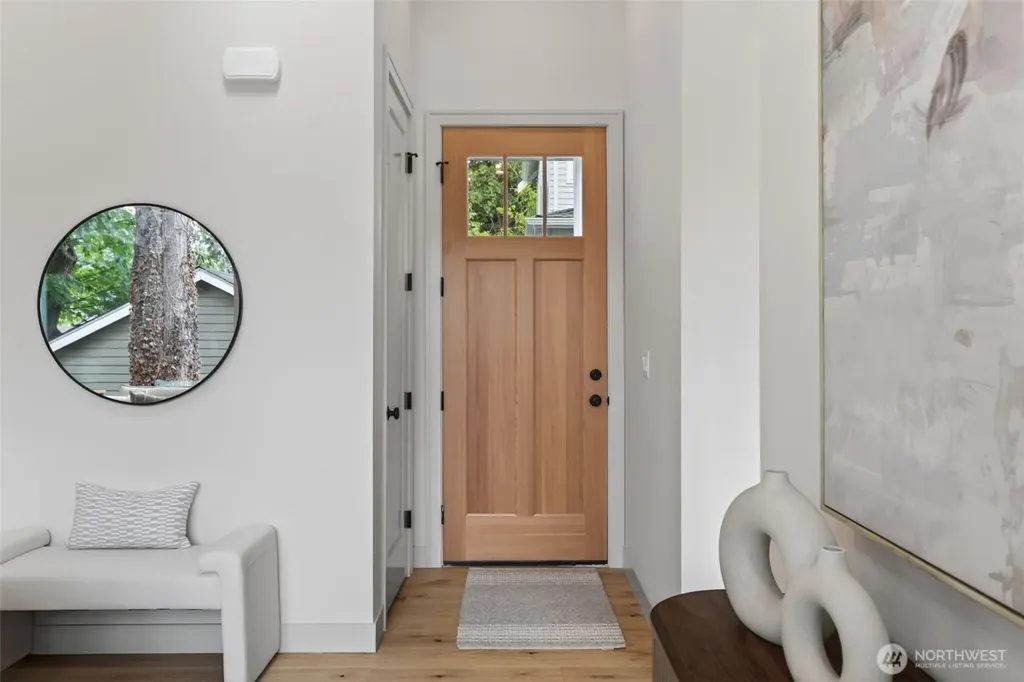 11737 40th Avenue NE Seattle WA 98125