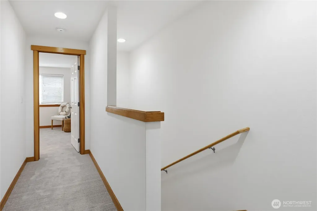 1368 Stonecress Lane NE Bainbridge Island WA 98110
