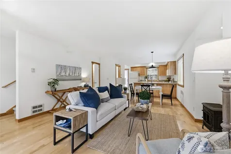 1368 Stonecress Lane NE Bainbridge Island WA 98110