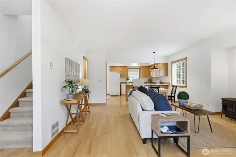 1368 Stonecress Lane NE Bainbridge Island WA 98110