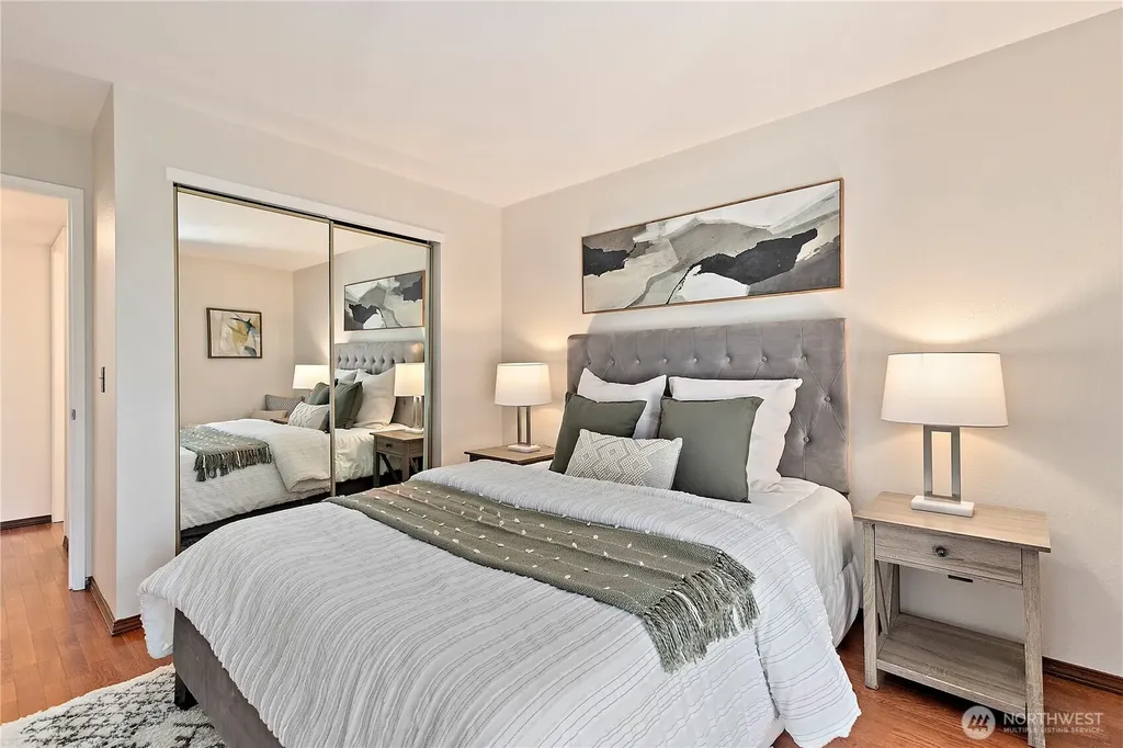 10819 NE 37th Place Bellevue WA 98004
