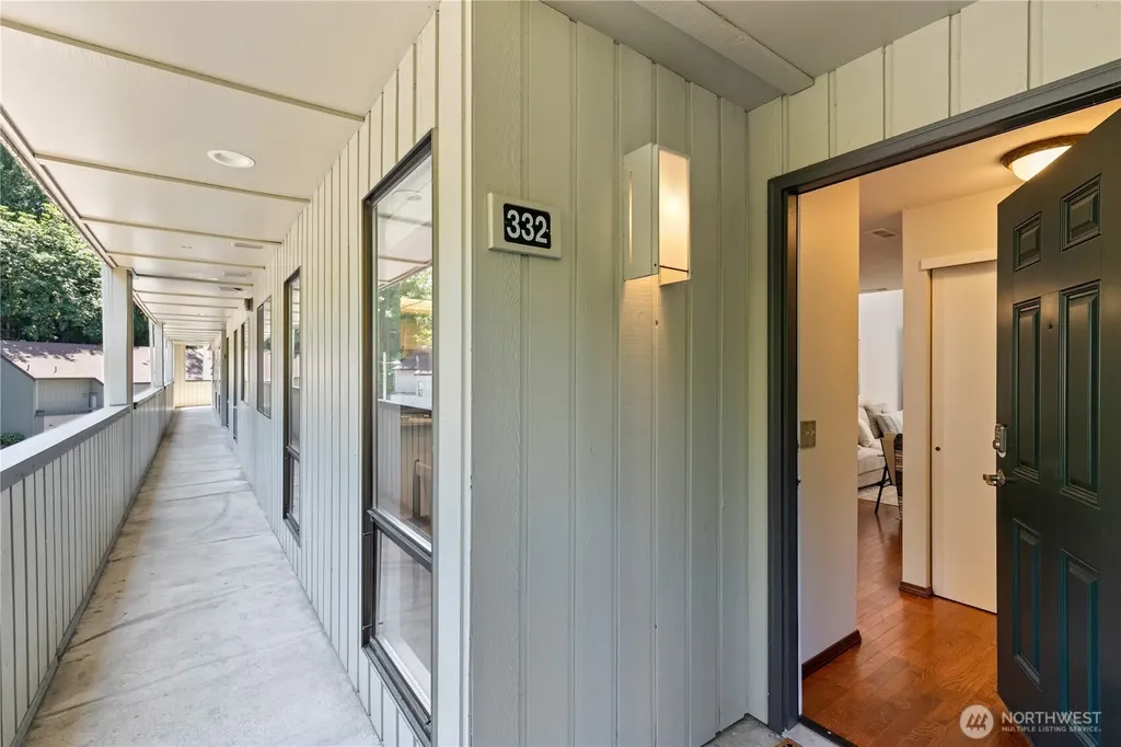 10819 NE 37th Place Bellevue WA 98004