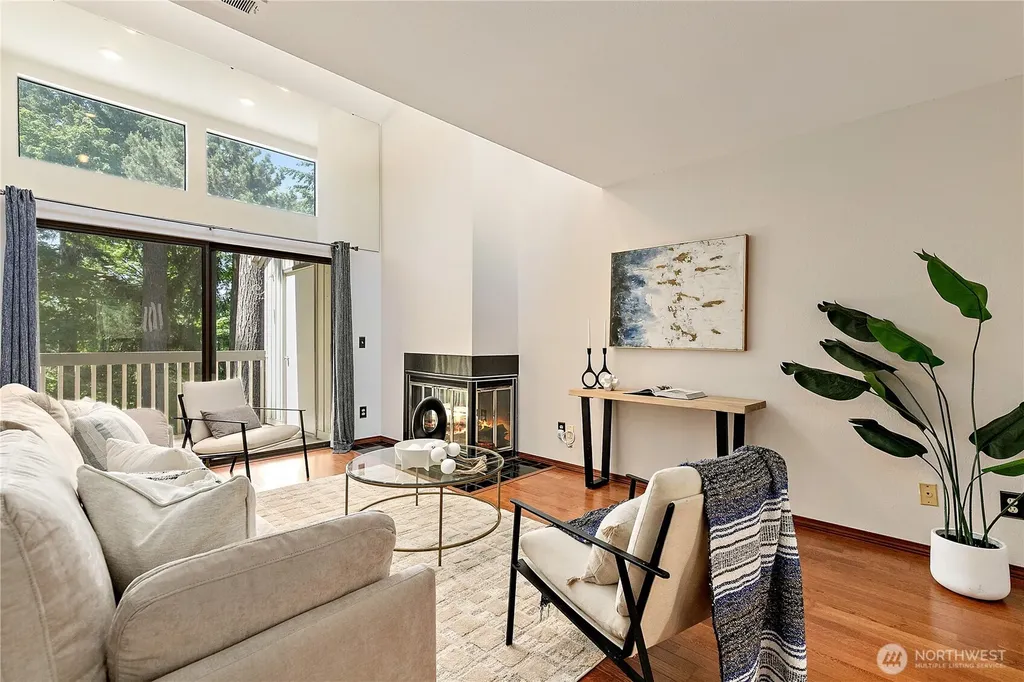 10819 NE 37th Place Bellevue WA 98004