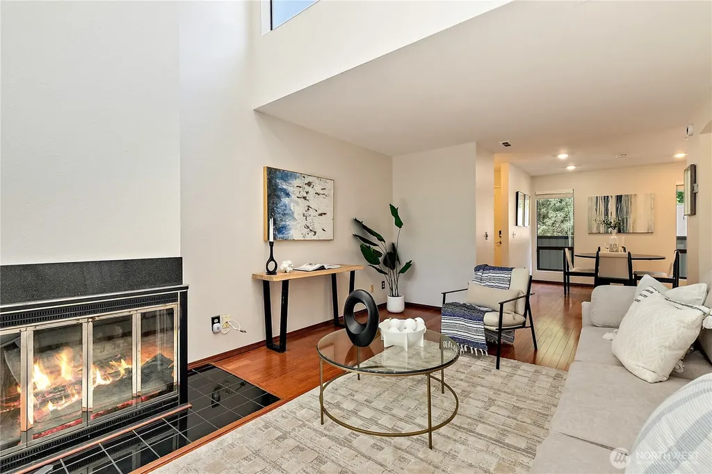 10819 NE 37th Place Bellevue WA 98004