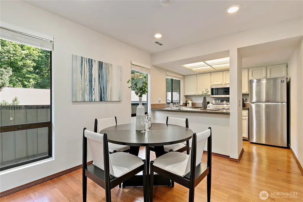 10819 NE 37th Place Bellevue WA 98004