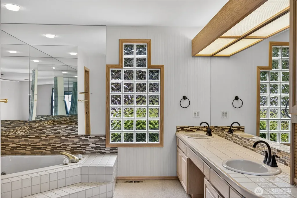 11599 Coronado Drive Anacortes WA 98221