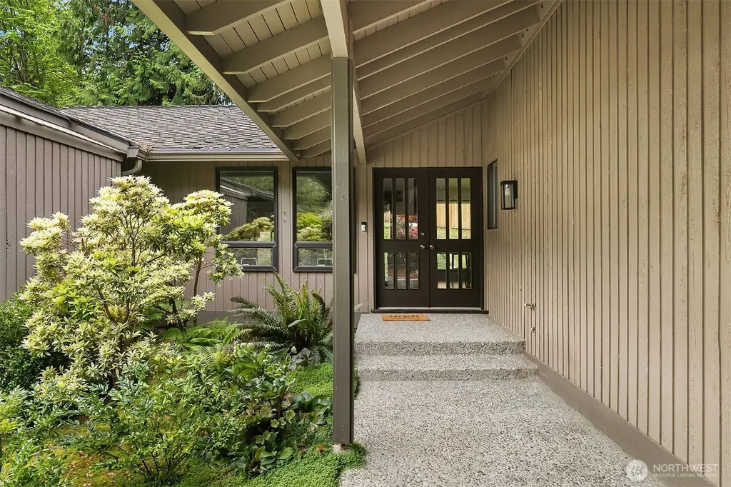 910 145th Place NE Bellevue WA 98007