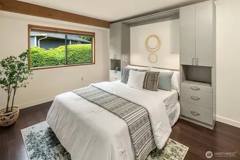 910 145th Place NE Bellevue WA 98007