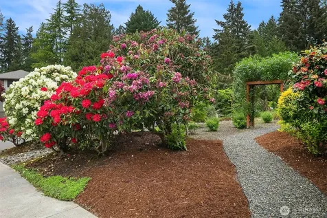 910 145th Place NE Bellevue WA 98007