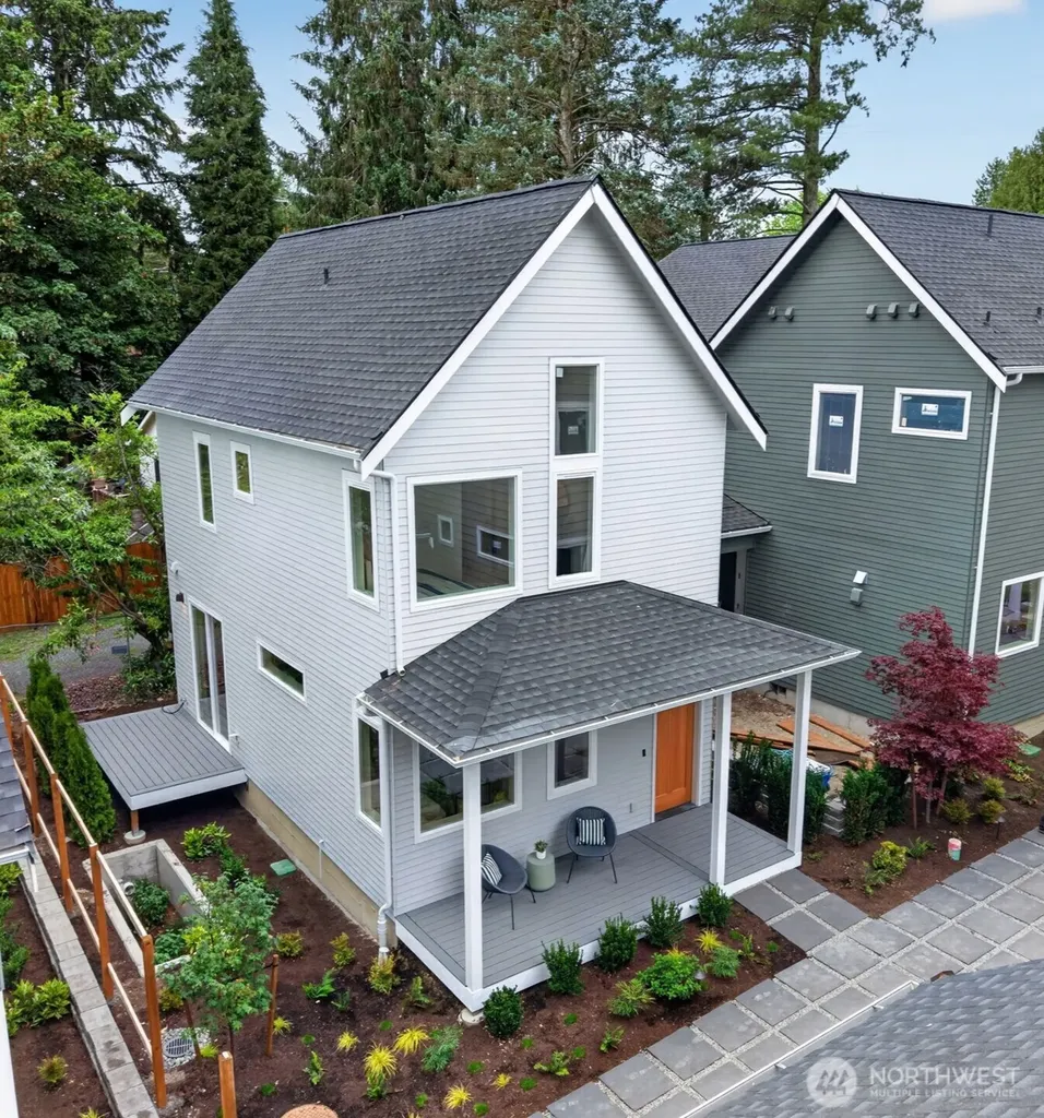 11739 40th Avenue NE Seattle WA 98125
