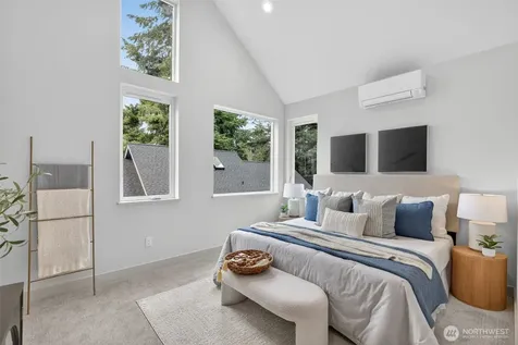 11739 40th Avenue NE Seattle WA 98125